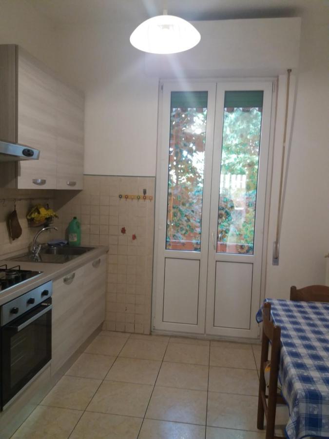 Casa Vacanze Lida Marina Di Carrara Buitenkant foto