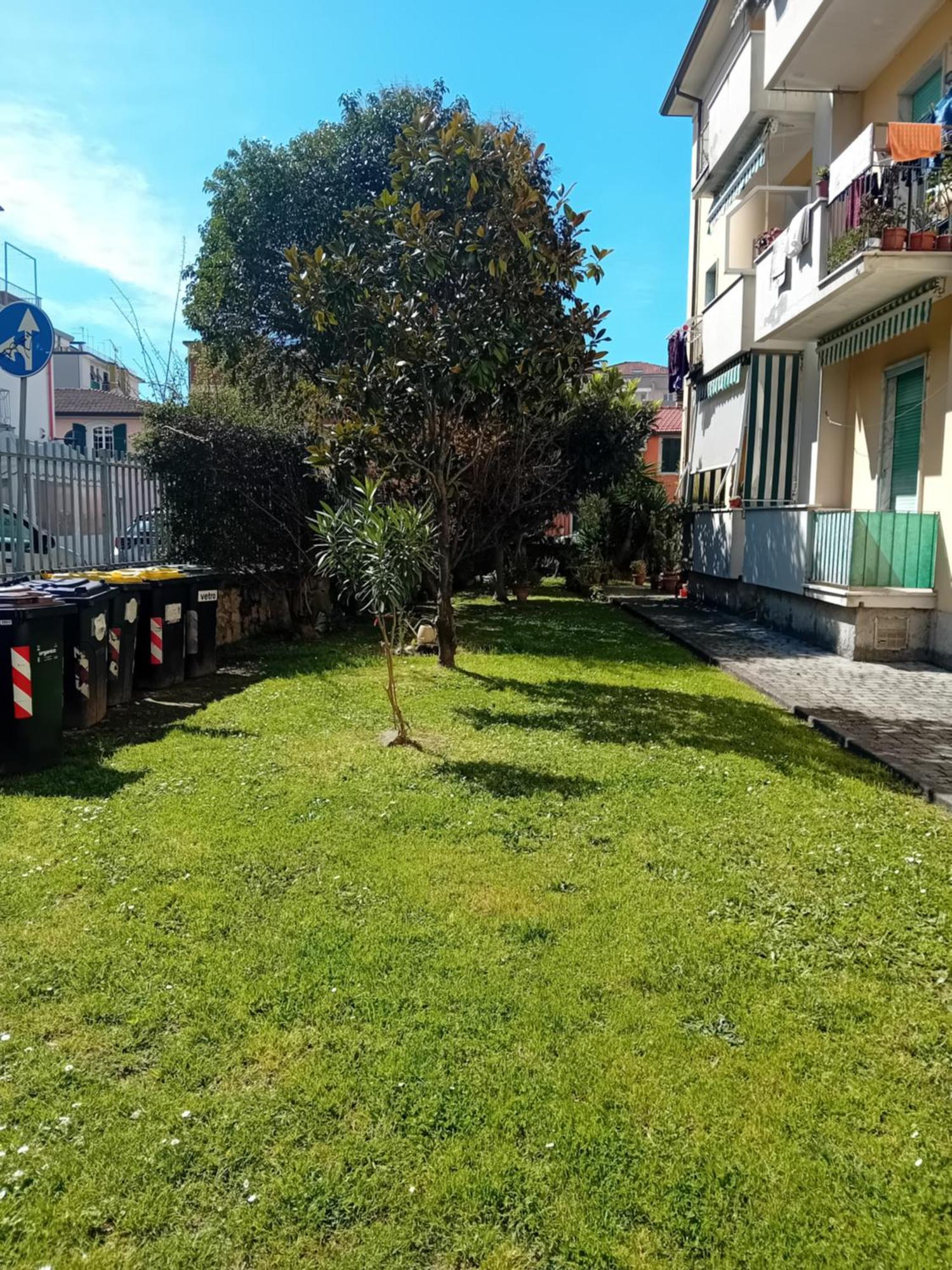 Casa Vacanze Lida Marina Di Carrara Buitenkant foto