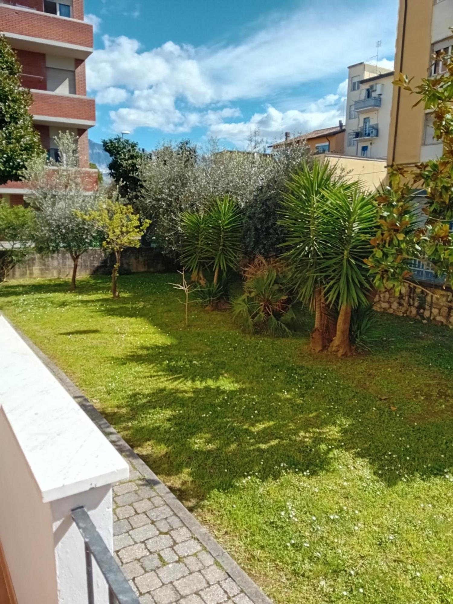 Casa Vacanze Lida Marina Di Carrara Buitenkant foto